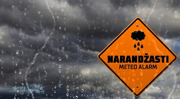 Izdato narandžasto upozorenje za veći dio BiH Civilna zaštita Tuzla izdala upozorenje: Najavljene opasne meteorološke pojave!