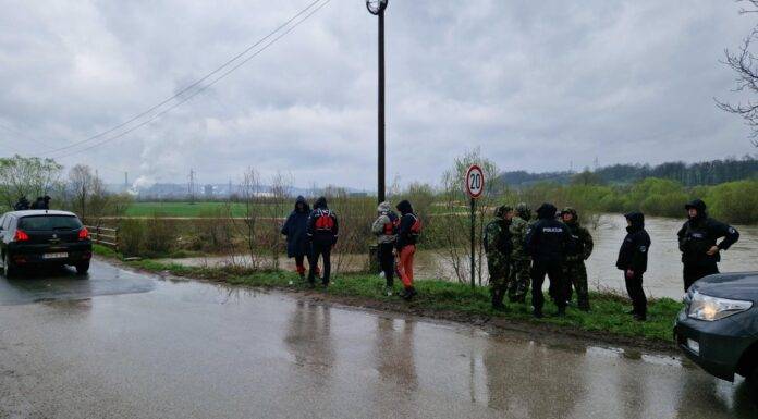 Nastavlja se potraga za nestalim policajcem i civilom Nastavlja se potraga za nestalim policajcem i civilom