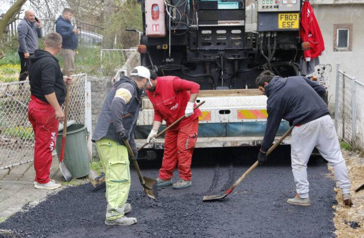 Radovi na putevima u Tuzli