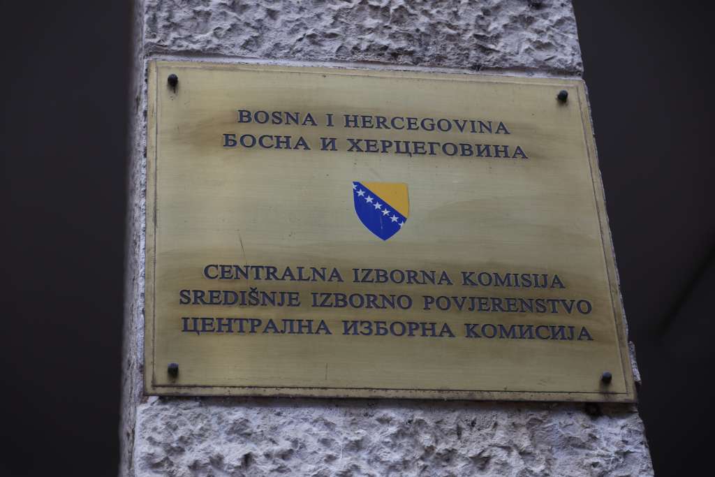 CIK sutra odlučuje o raspisivanju prijevremenih izbora za predsjednika RS-a