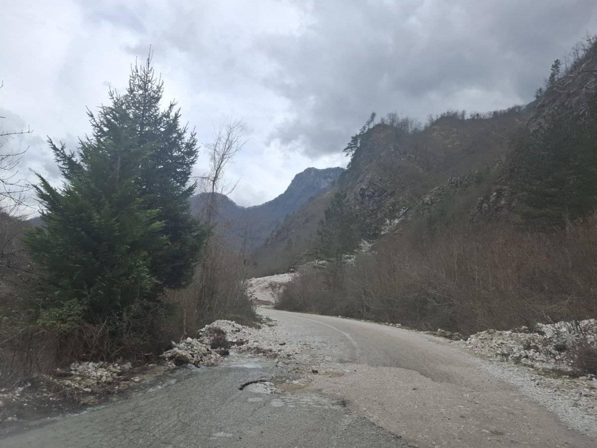 kiša, odroni ceste