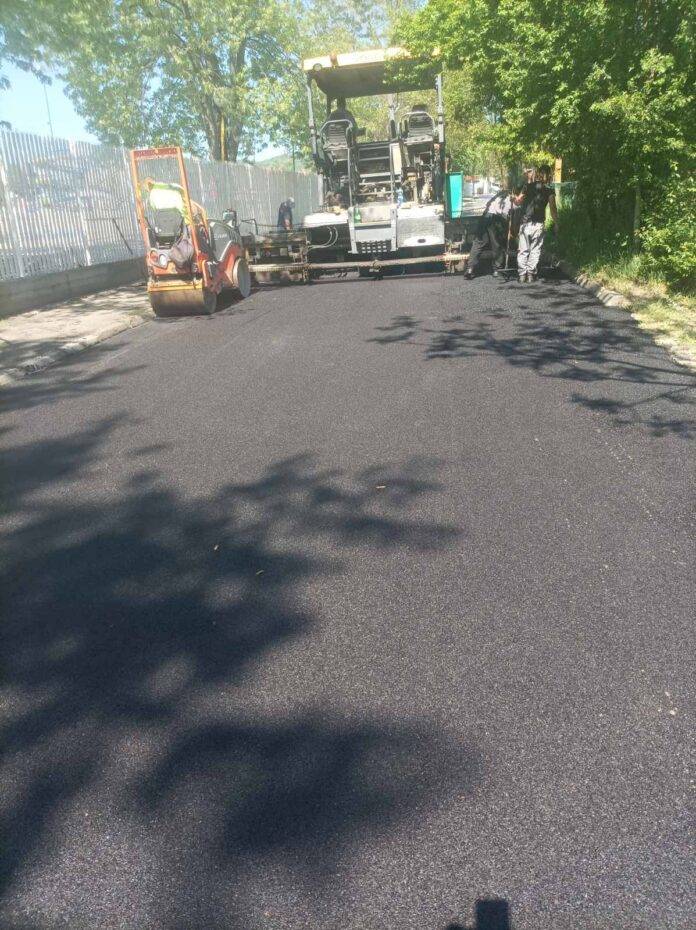 Završna faza radova na sanaciji kolovoza u dijelu ulice Džindić Mahala