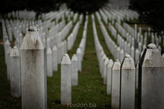Srebrenica, UK, Genocid, DIjaspora