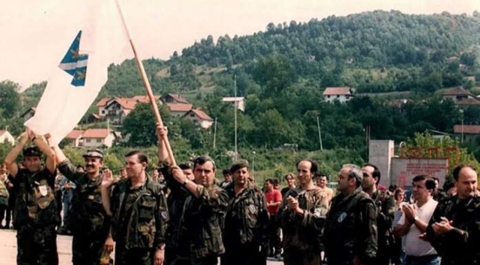 Prije 33 godine osnovana prva brigada Armije R BiH Prije 33 godine osnovana prva brigada Armije R BiH