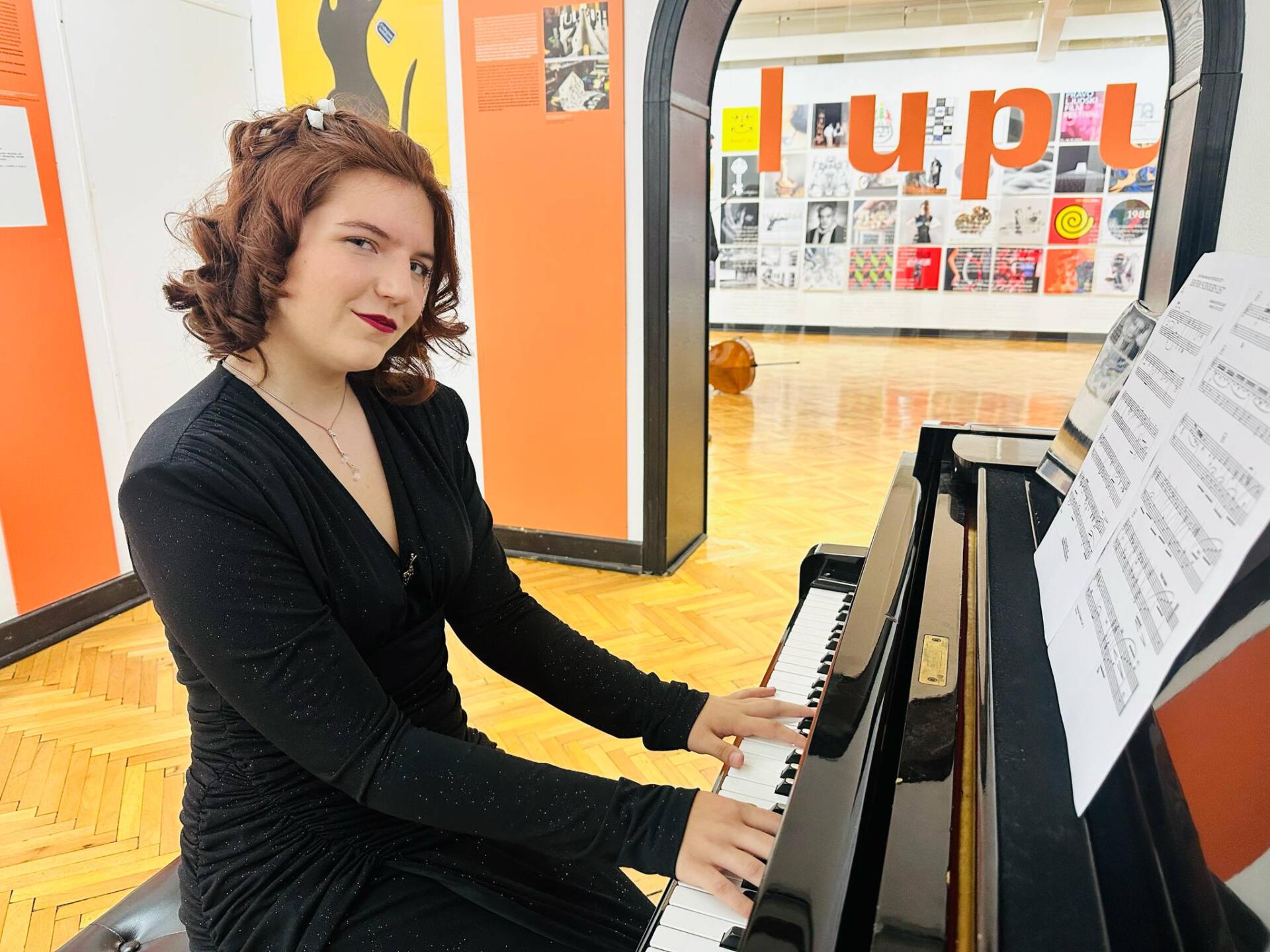 Elena Stjepić oduševila solističkim koncertom - foto: Tuzlainfo