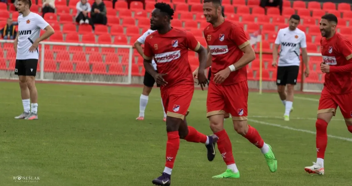 fk sloboda sloga U susretu 31. kola Premijer lige lige Bosne i Hercegovine, Sloga Meridian je na domaćem terenu savladala Slobodu rezultatom 4:1, čime je praktično osigurala peto mjesto na tabeli.