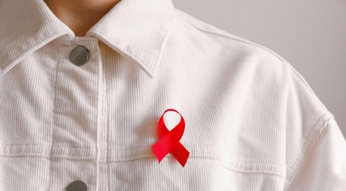 HIV, crvena trakica,