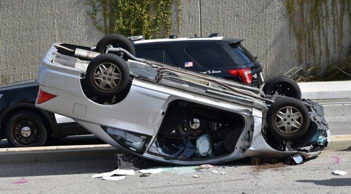 Tuzla servis: Za 24 sata dogodilo se 11 saobraćajnih nezgoda Ilustracija saobracajne nezgode za servisne informacije( Tuzla servis )