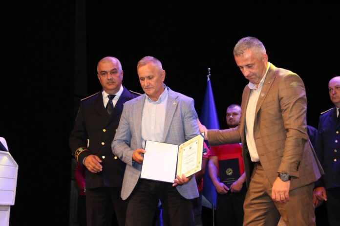 Smajo Mandžić dobitnik zahvalnice za hrabrost i pruženu pomoć