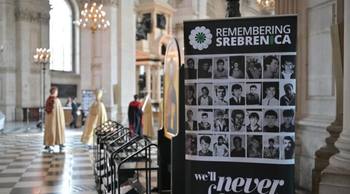genocid u Srebrenici, London, UK