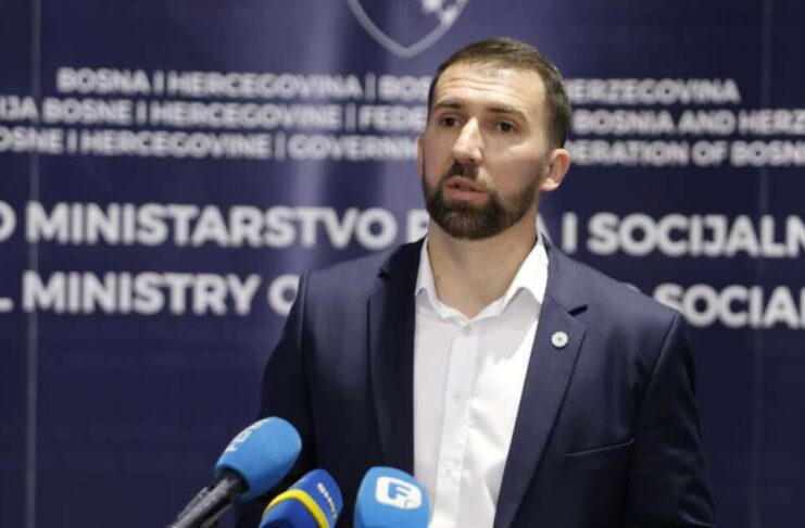 Delić: Novi zakon o radu donosi čvršću zaštitu od mobinga i uznemiravanja