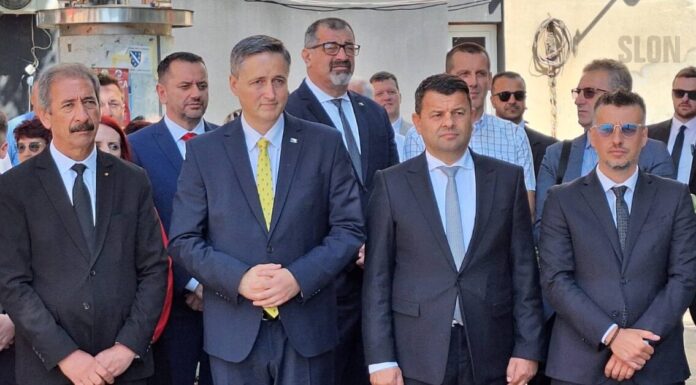 Obilježen Dan grada Srebrenik: Denis Bećirović dobio počasno priznanje
