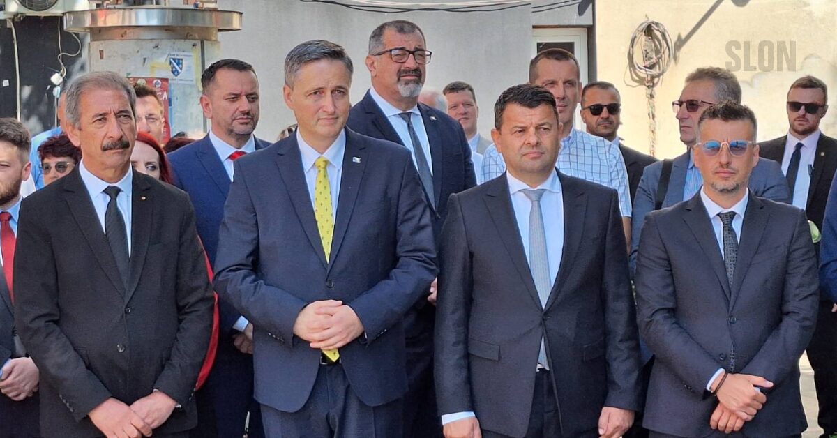 Obilježen Dan grada Srebrenik: Denis Bećirović dobio počasno priznanje