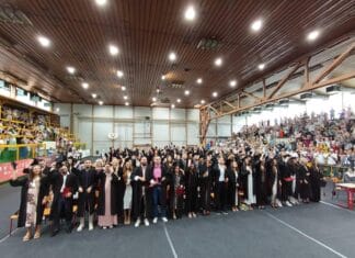 Svečana promocija u BKC-u Tuzla: Kruna akademskog puta za stotine studenata