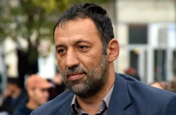 Vlade DIvac 1 Vlade Divac teško povrijeđen nakon pada s motora u Boki Kotorskoj