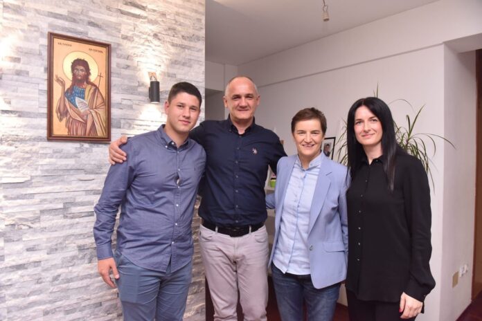 Ana Brnabić u posjeti porodici Pavlović