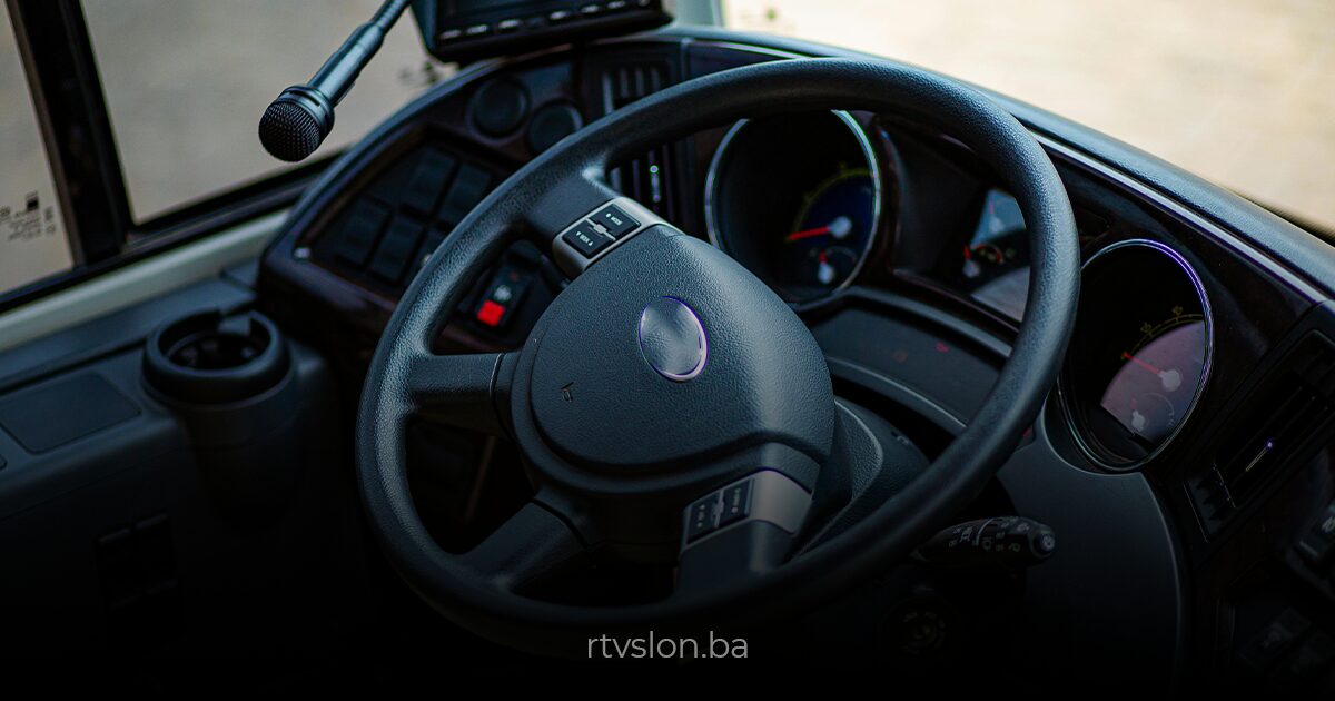 autobus volan Vozač došao pijan da vozi djecu