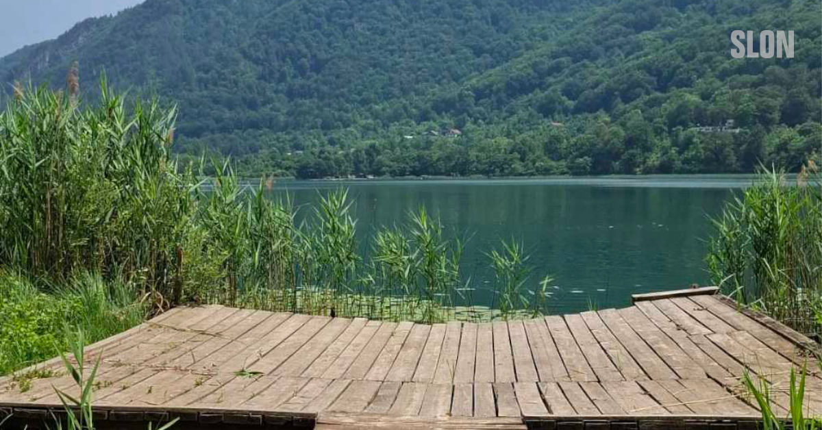 Miris borova i smaragdna voda: Ljeto i Boračko jezero