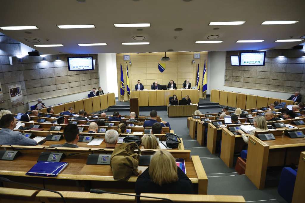Sutra sjednica Doma naroda Federalnog parlamenta - RTV SLON