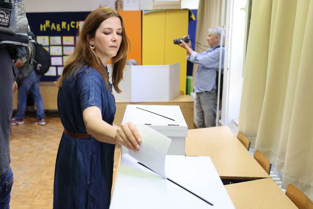 izbori u hrvatskoj Izbori u Hrvatskoj: U drugom krugu glasalo tek 11,63 posto birača