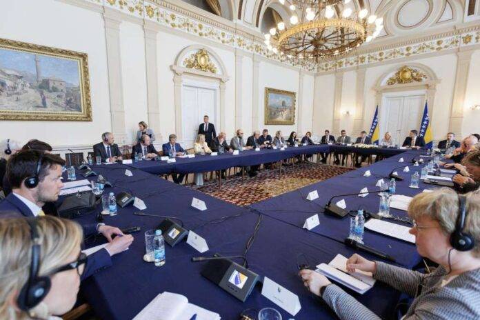 Komšić: Zemlje NB8 snažno podržavaju suverenitet i teritorijalni integritet BiH
