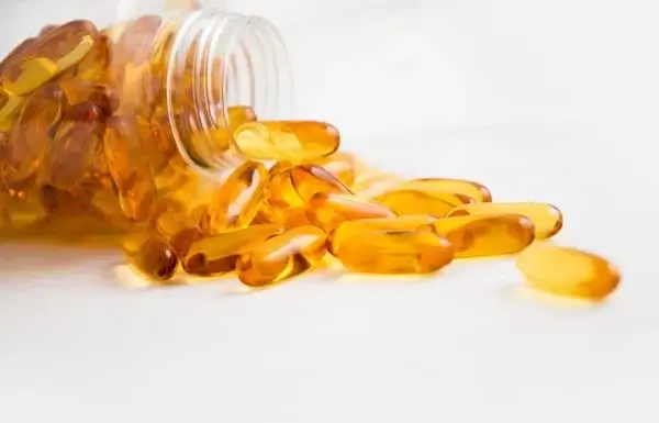 Vitamin D usporava starenje/ Manjak vitamina C šalje jasne signale, evo kako ga tijelo upozorava