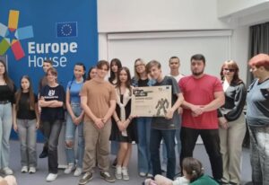 Hemijska škola Tuzla 2. mjesto na takmičenju „Trashformers"