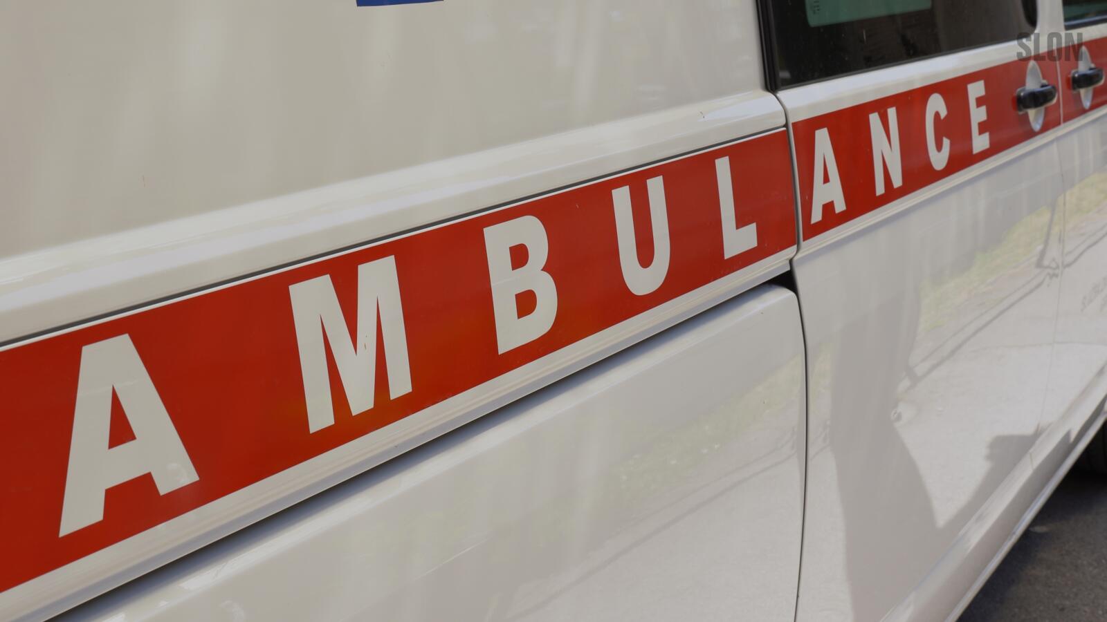 Ambulanta natpis Tuzla servis, Ambulanta, Dom zdravlja, hitna, medicina, Servisne informacije, Servis info