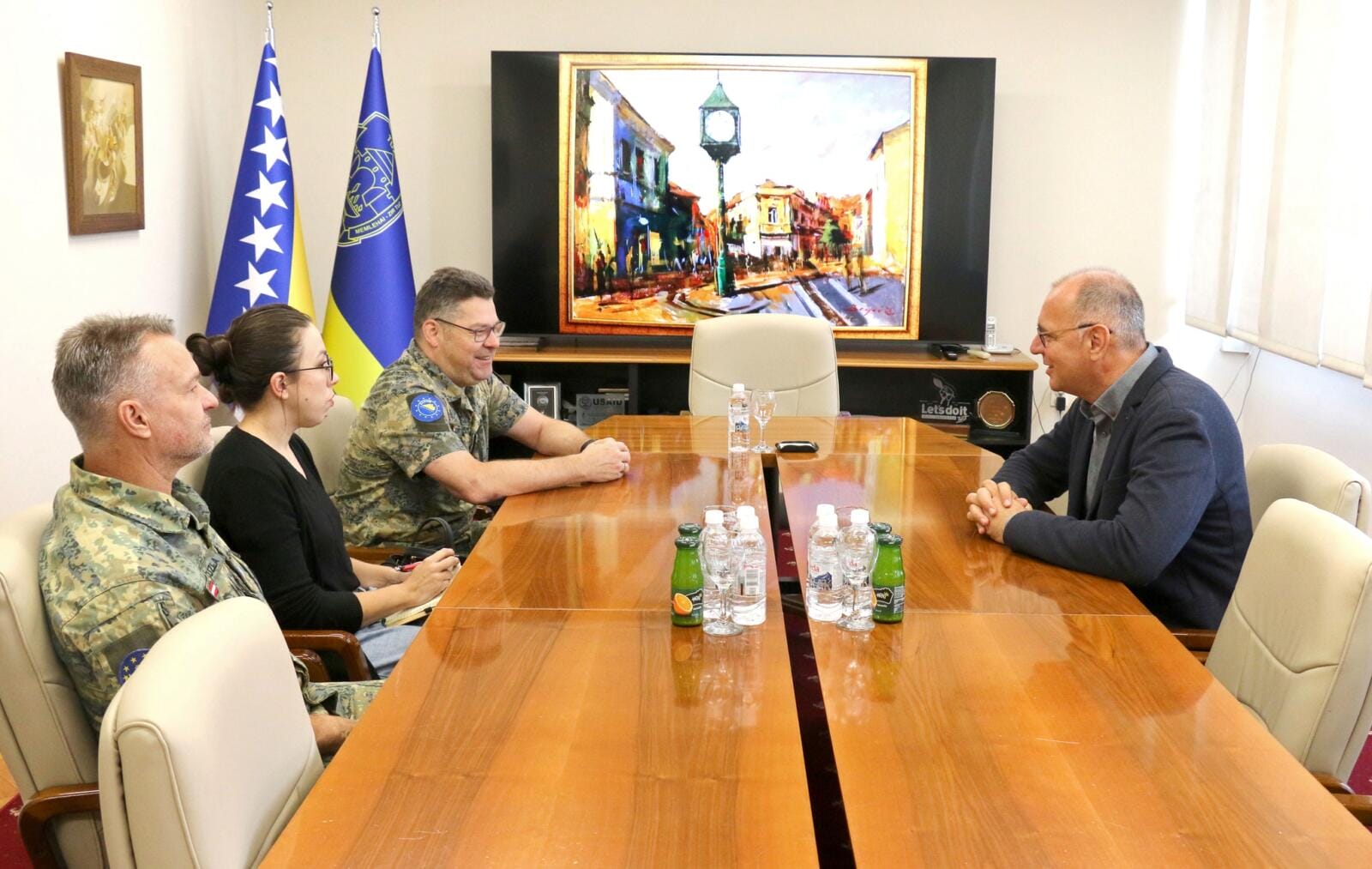 Lugavic i EUFOR Lugavić i EUFOR o digitalizaciji i mladima