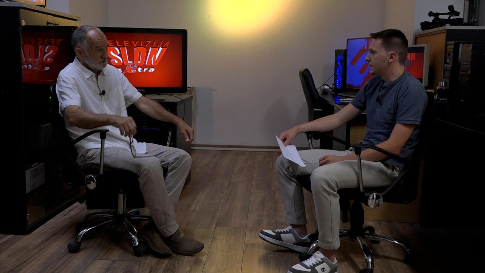 Marko Divković u podcastu „Sigurna zona“: Novinari sve češće mete digitalnih napada