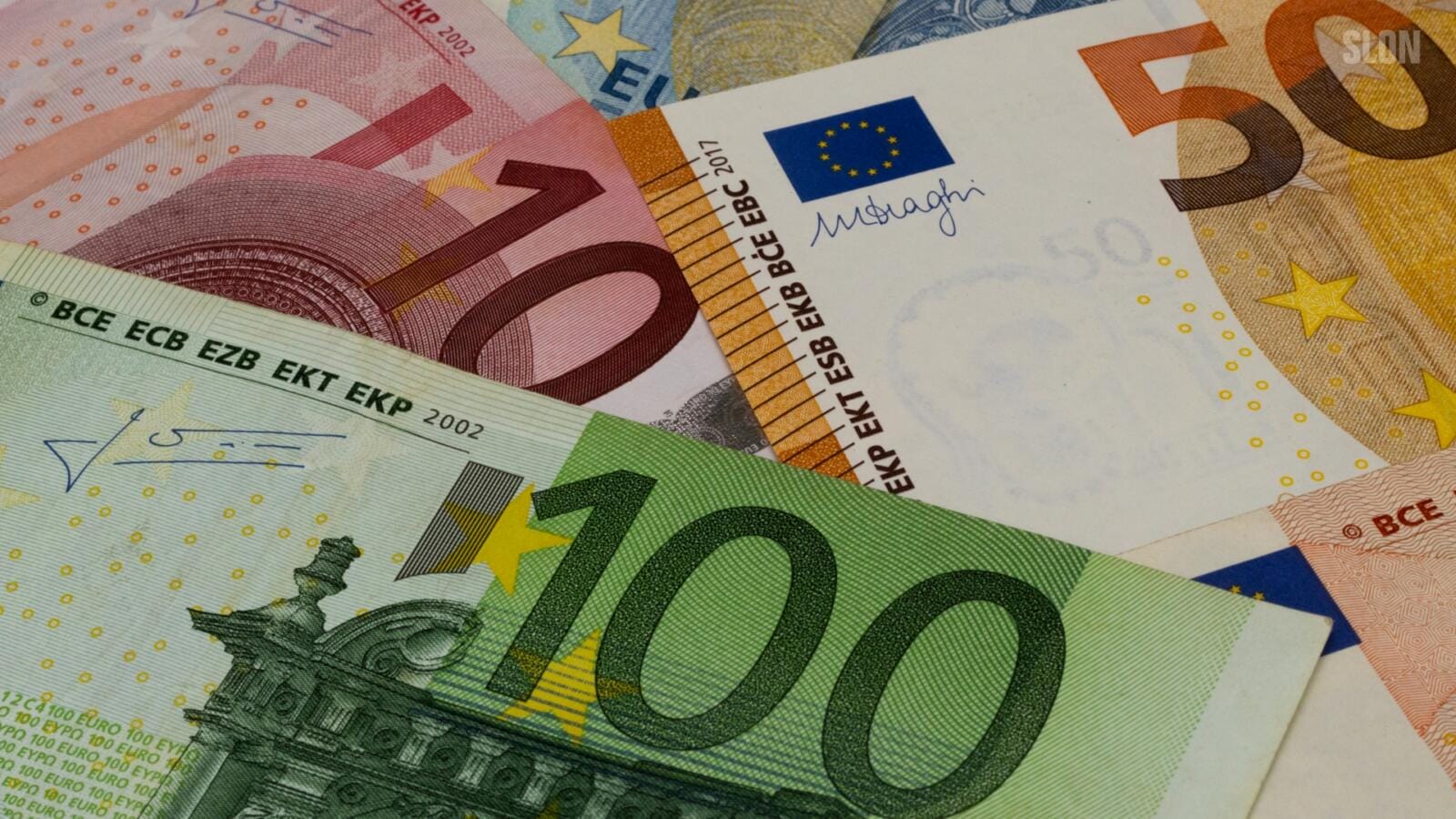 Fotografija novčanica eur, euri, euro za različite potrebe
