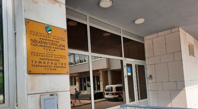 Detalji Tužilaštva TK: Osam osoba osumnjičeno za podvođenje 15-godišnjih djevojčica Tužilaštvo TK/ pritvor