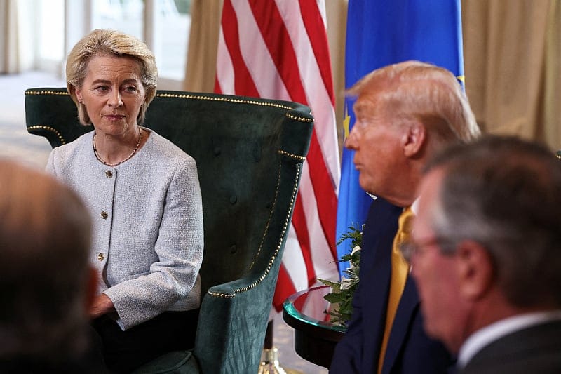 Trump EU Carine SAD Trump EU Carine SAD