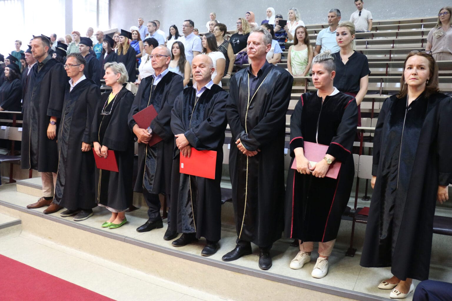 doktori nauka UNTZ: Promovisano 27 doktora nauka