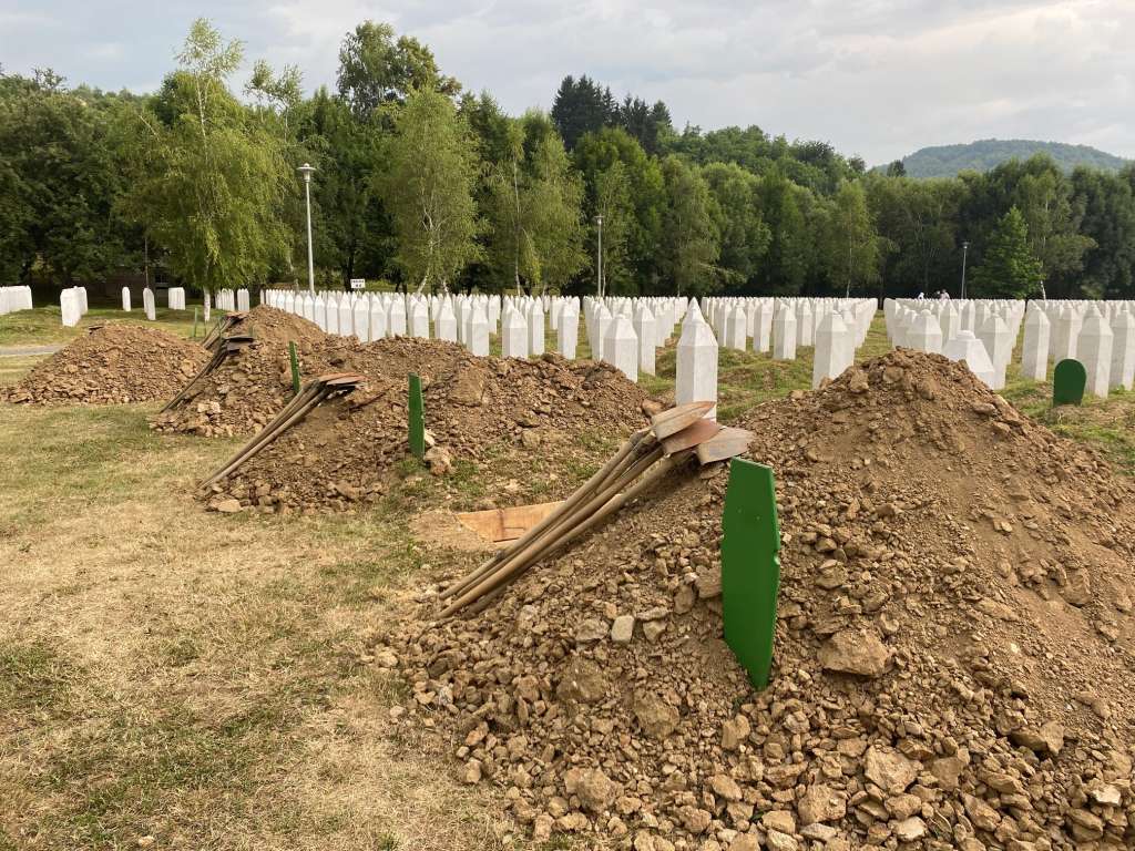 dzenaza srebrenica
