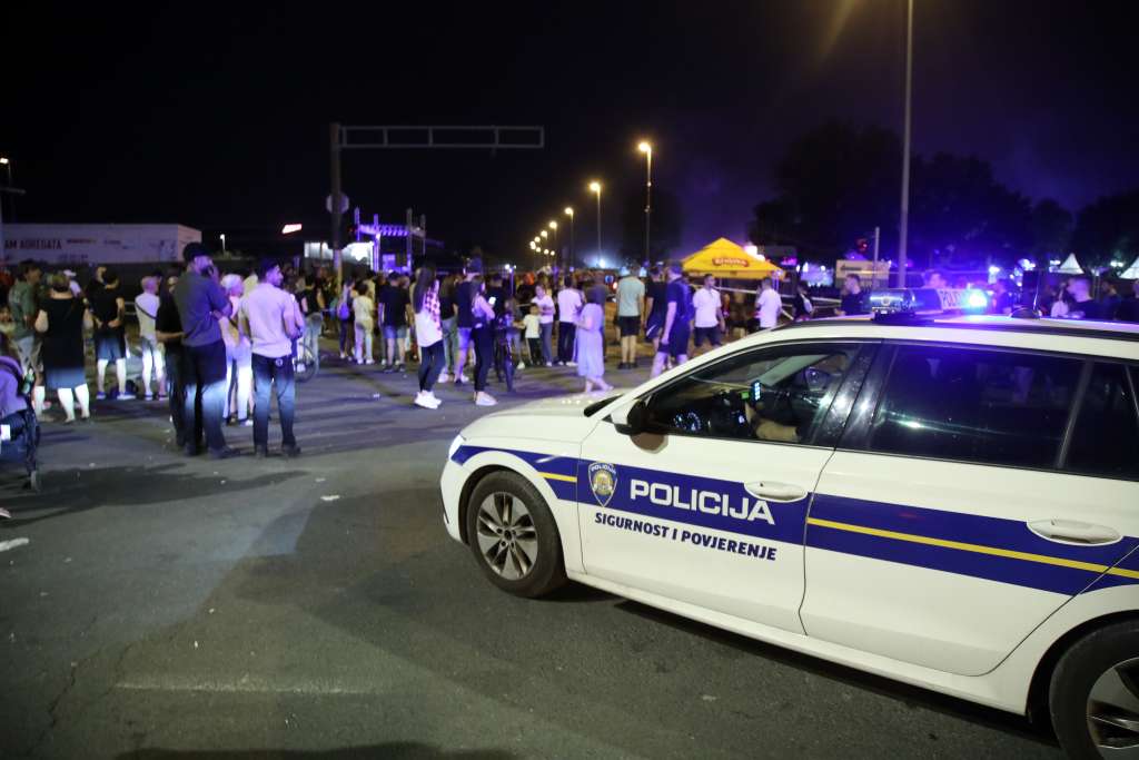 Više od stotinu privedenih i stotine intervencija tokom Thompsonovog koncerta u Zagrebu