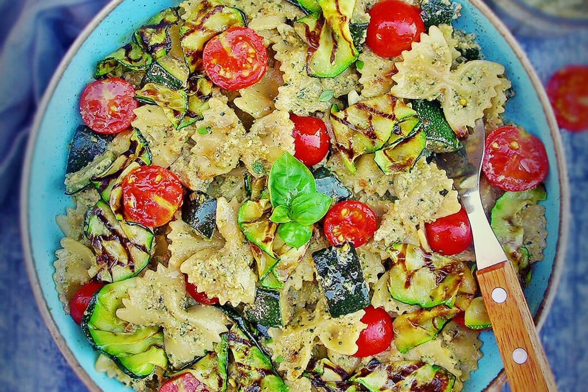 Ljetna tjestenina sa pestom od tikvica