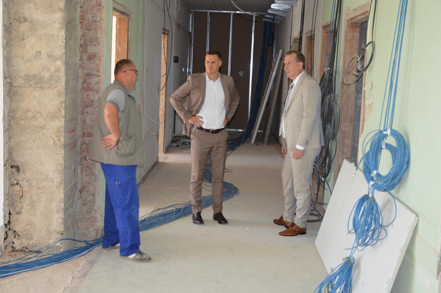 UKC Tuzla: U toku veliki radovi, stiže nova oprema vrijedna milione maraka ukc