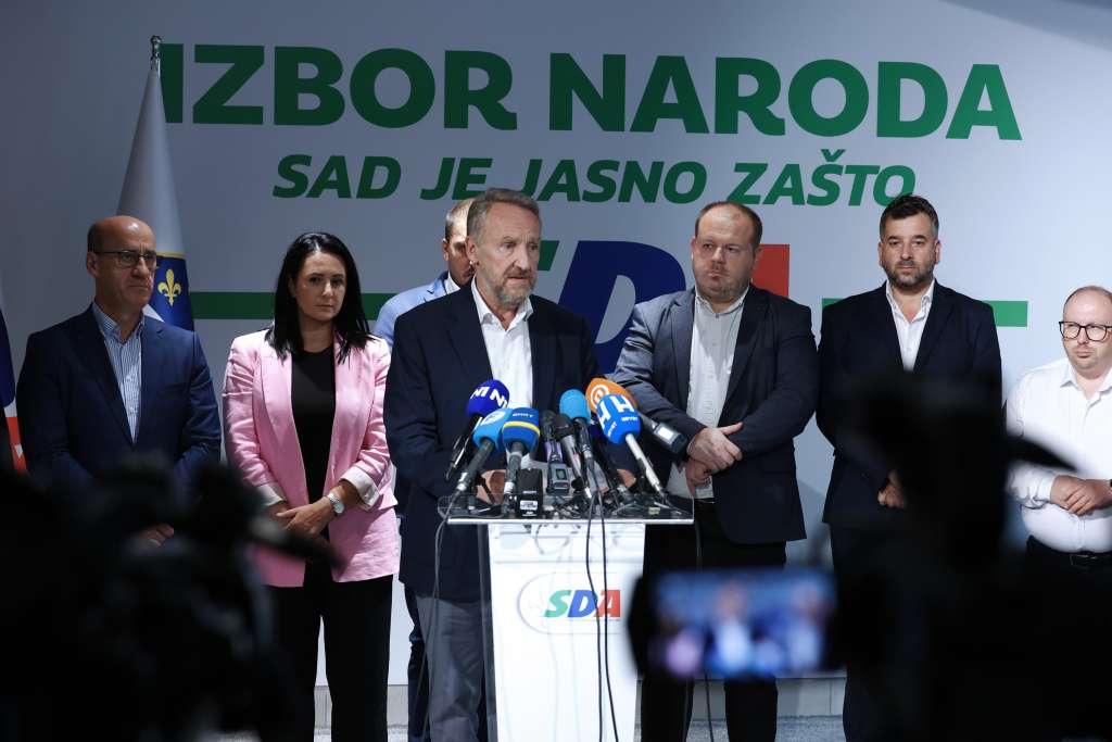 Izetbegović: Dodik me kontaktirao, ali ga ne smatram partnerom za dijalog