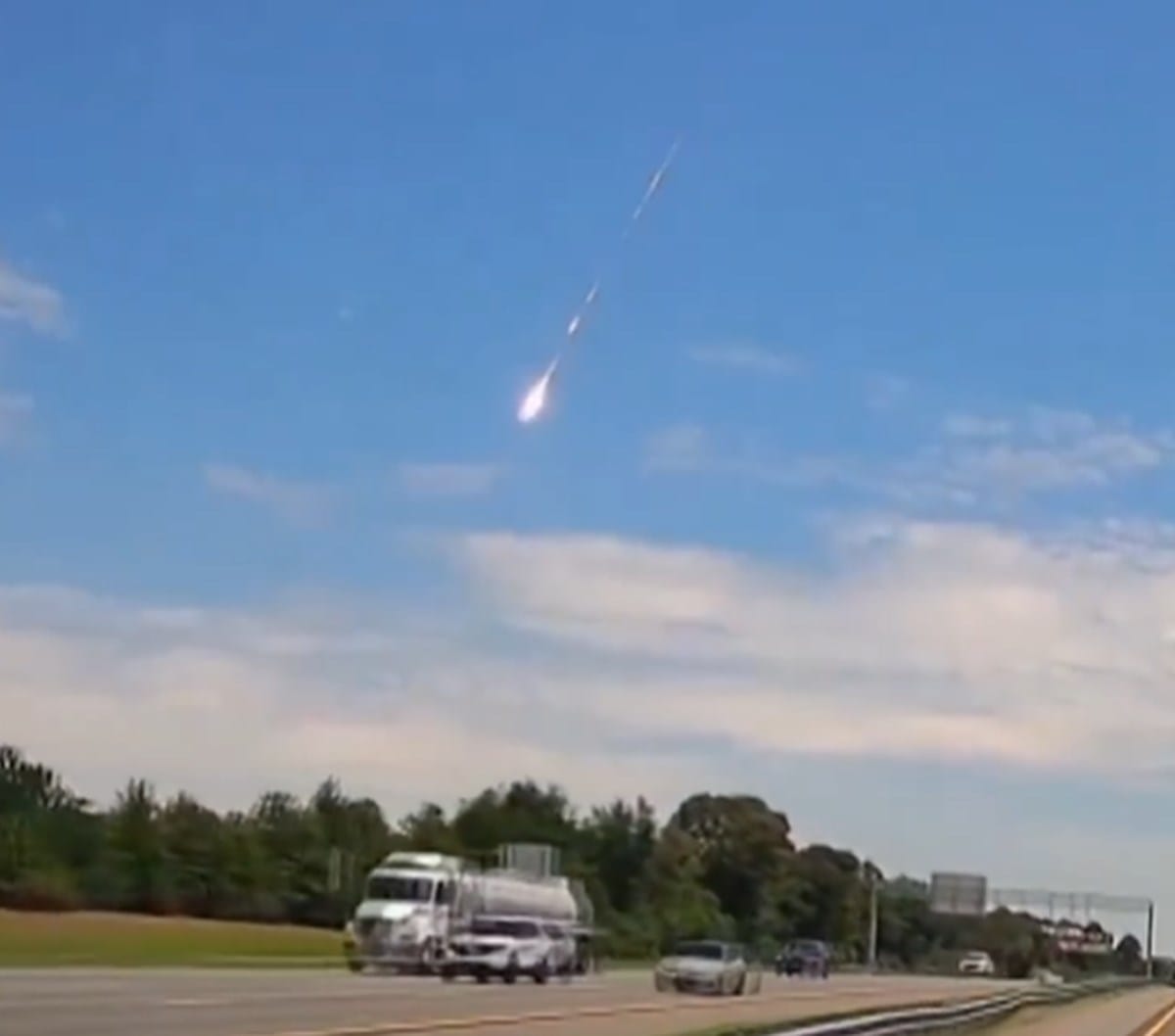Meteorit stariji od Zemlje pao na porodičnu kuću u SAD-u