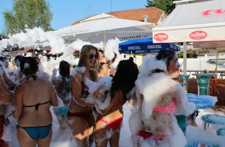 pjena parti panonika Panonika privukla 12.000 gostiju uz pjena party