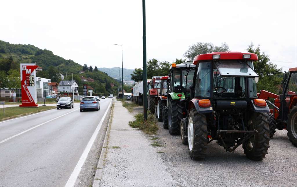 poljoprivrednici „Vlast se prepala sirotinje“: Policija spriječila protest poljoprivrednika u Sarajevu