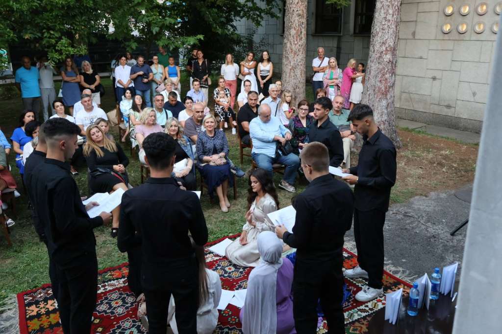 triologija U okviru Festivala prijateljstva u Goraždu promovisana je poetska trilogija goraždanske autorice Dine Bavčić.