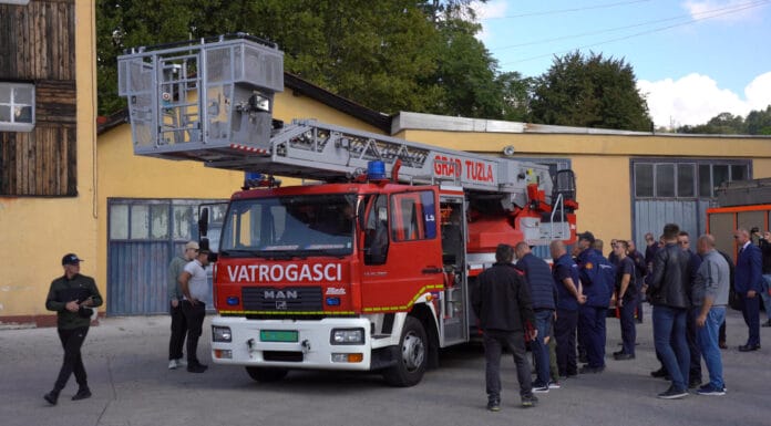 Tokom protekla 24 sata vatrogasci u TK imali dvije intervencije
