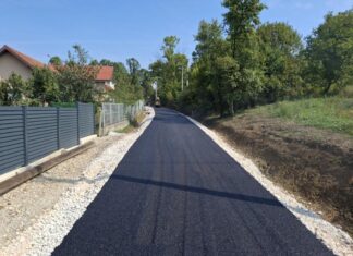 Putna infrastruktura Slavinovići i Par Selo