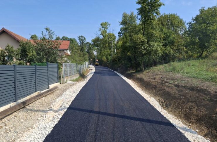 Putna infrastruktura Slavinovići i Par Selo