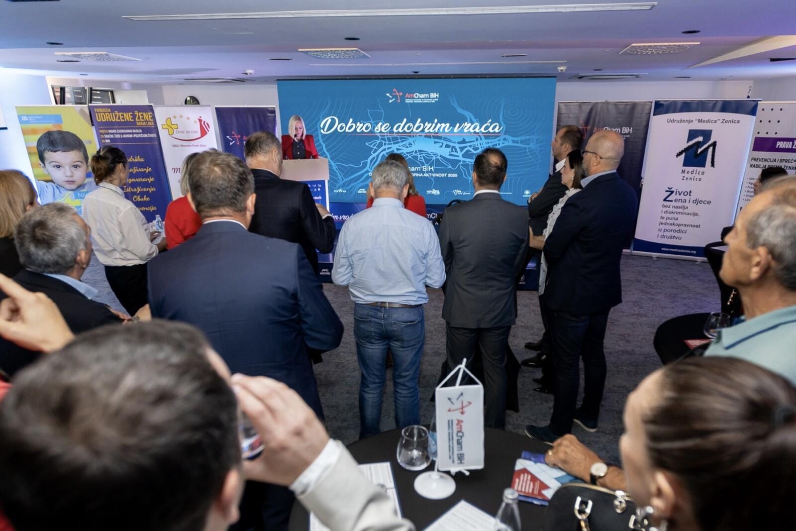 amcham AmCham BiH društveno odgovorna aktivnost “Dobro se dobrim vraća” promovisana u Tuzli