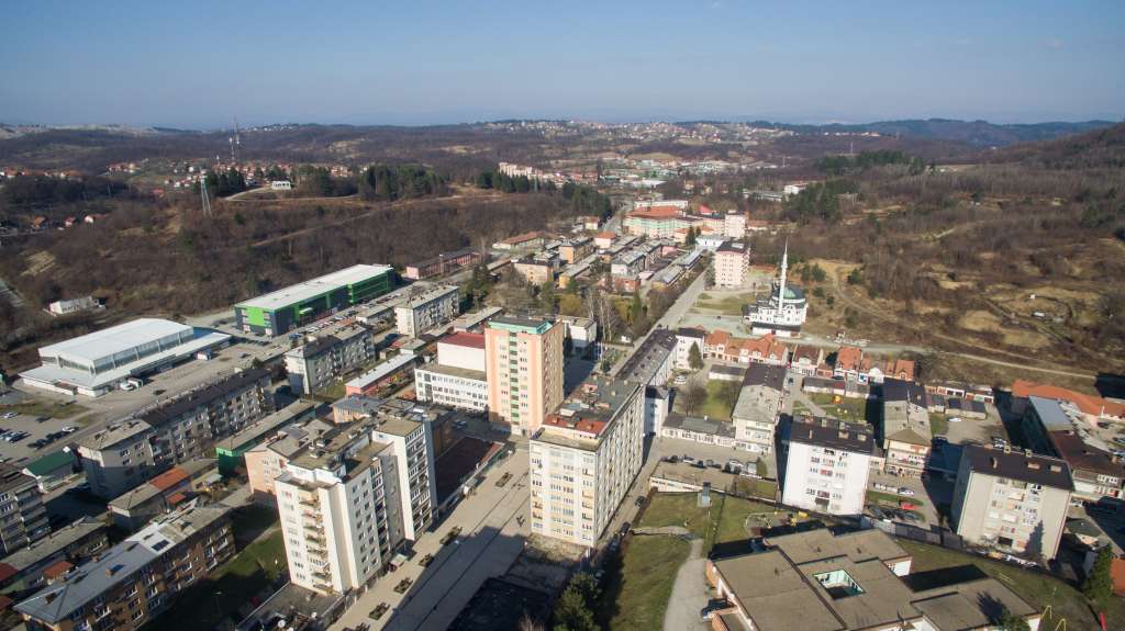 U Banovićima izgrađeni stanovi za 30 porodica iz kolektivnih centara