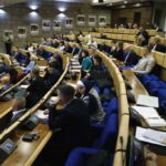 Dom naroda usvojio Zakon o otpisu zateznih kamata poreznim obveznicima koji izmire osnovni dug