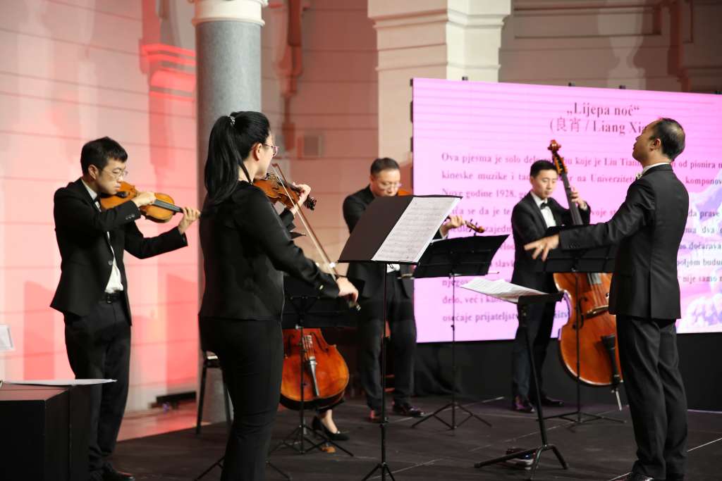 kineski-orkestar-koncert